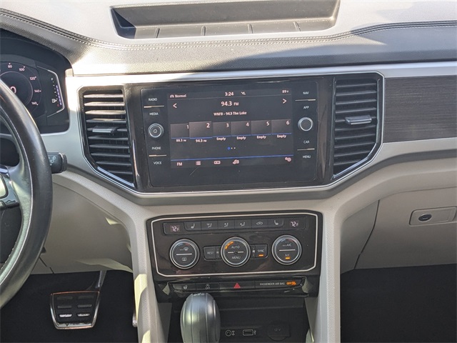 2019 Volkswagen Atlas V6 SEL R-Line photo 16