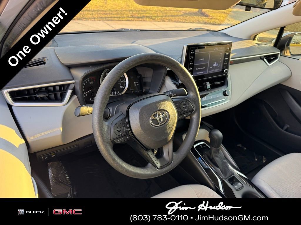 2020 Toyota Corolla LE photo 3