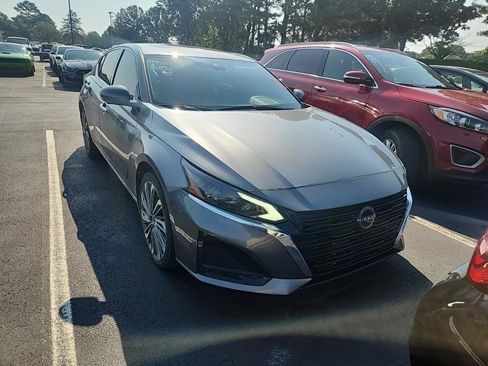 2023 Nissan Altima 2.5 SL photo 2