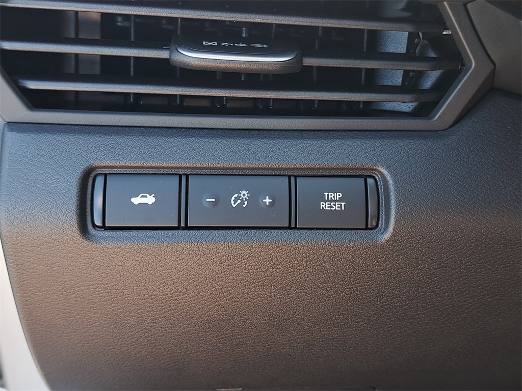 2025 Nissan Altima 2.5 SR photo 23
