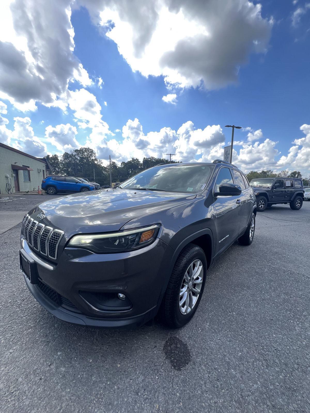 2022 Jeep Cherokee Latitude Lux photo 4