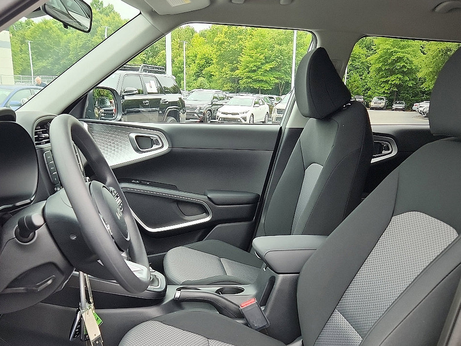 2025 Kia Soul LX photo 6