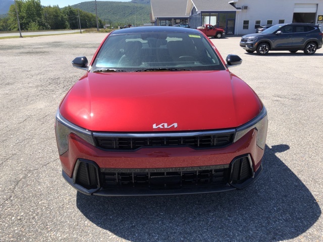 2025 Kia K4 GT-Line photo 8
