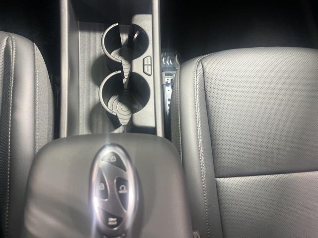 2026 Hyundai Kona SEL photo 16