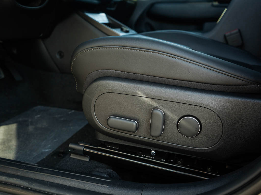 2026 Hyundai Kona Limited photo 17