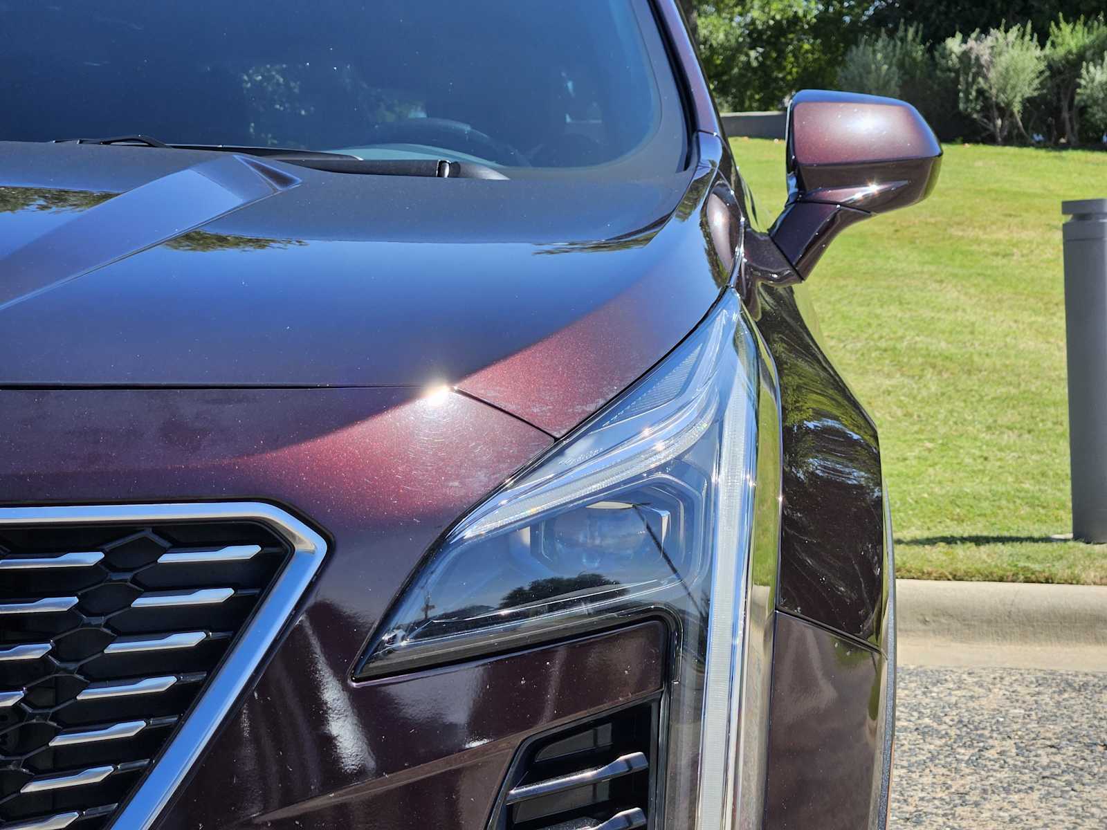 2020 Cadillac XT4 Premium Luxury photo 2
