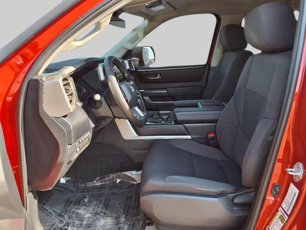 2023 Toyota Tundra SR5 CrewMax photo 7