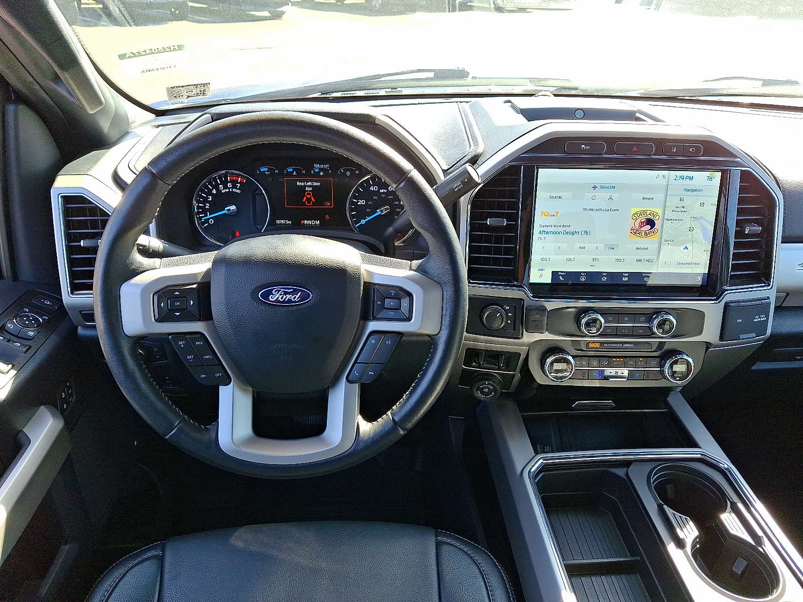 2022 Ford F-250 Lariat photo 12