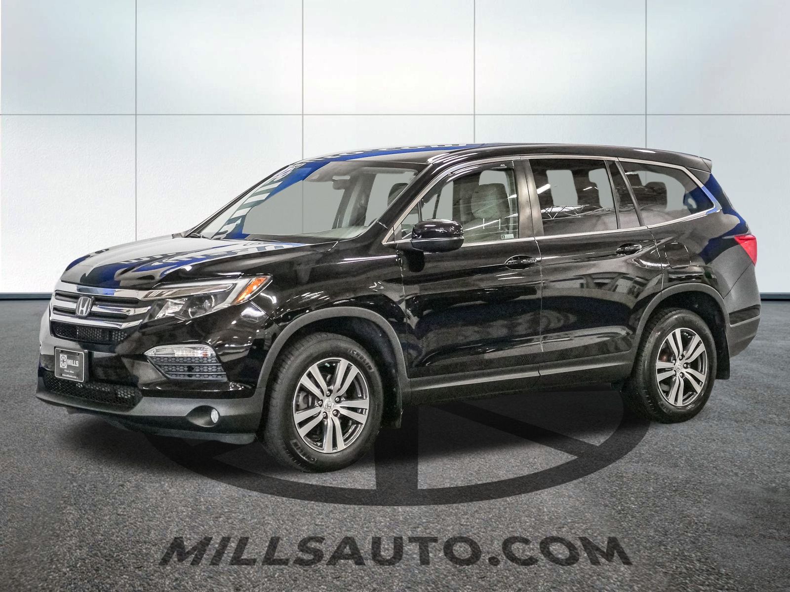 Used 2017 Honda Pilot EX with VIN 5FNYF6H41HB088999 for sale in Baxter, Minnesota