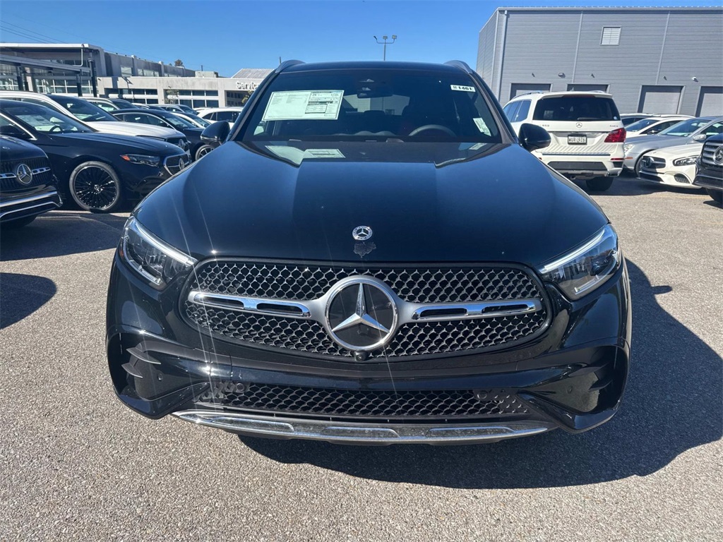 2026 Mercedes Benz GLC 300 4MATIC photo 2