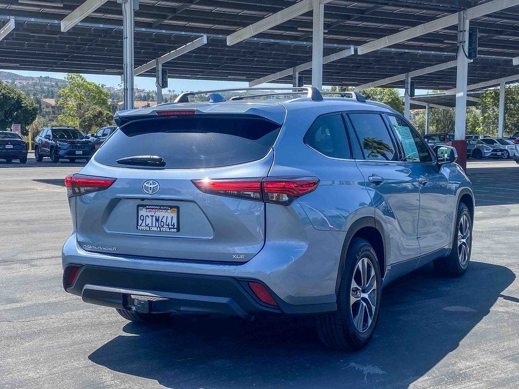2022 Toyota Highlander XLE photo 6
