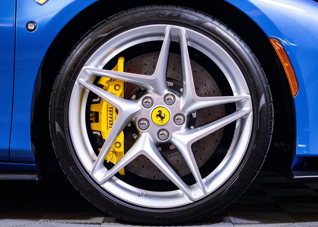 Certified Used 2022 Blu Corsa Ferrari Base image 12