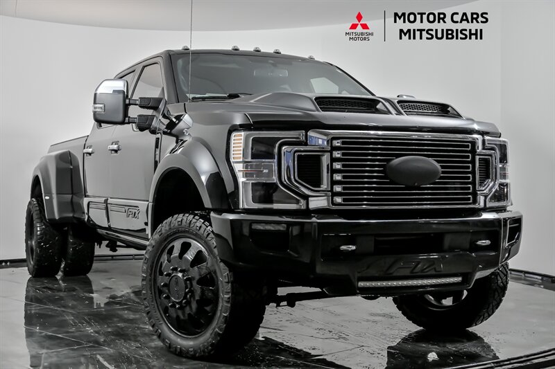 2020 Ford F-450 Super Duty Platinum's photo
