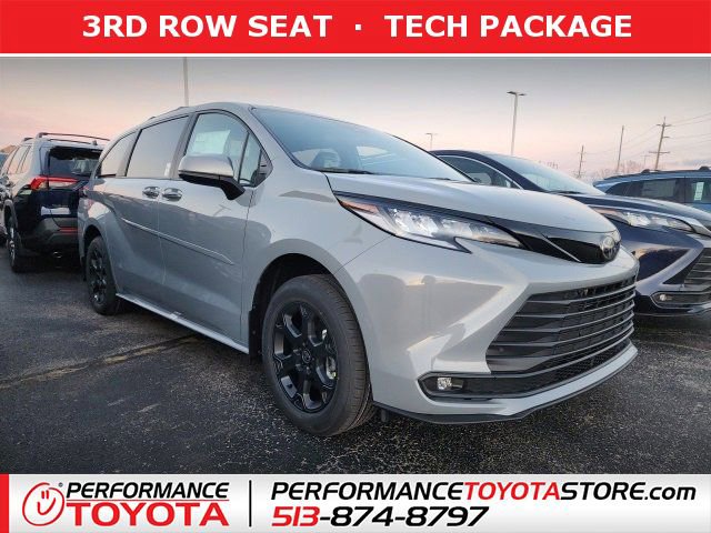 2026 Toyota Sienna Woodland Edition's photo