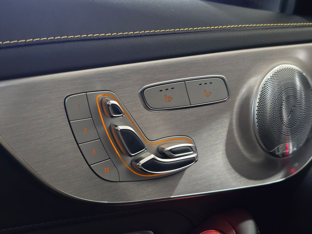 2019 Mercedes Benz C AMG 63 S photo 18