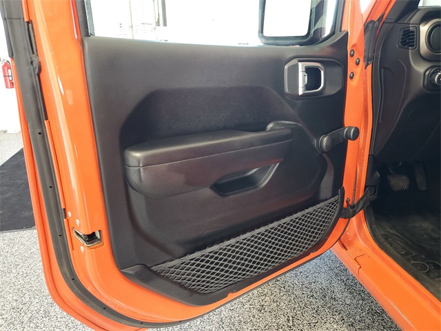 2018 Jeep Wrangler Unlimited Sport photo 3