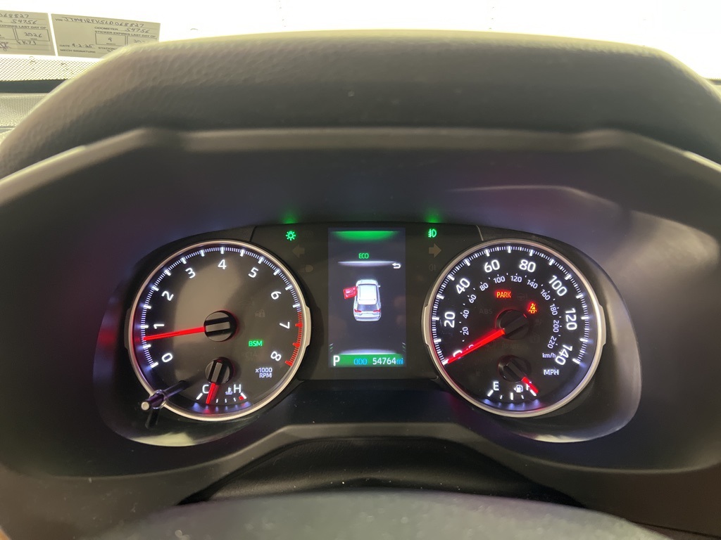2020 Toyota RAV4 XLE photo 15