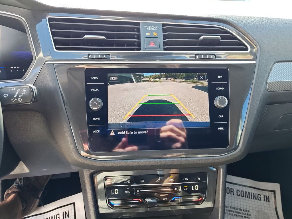 2024 Volkswagen Tiguan SE Wolfsburg Edition photo 19