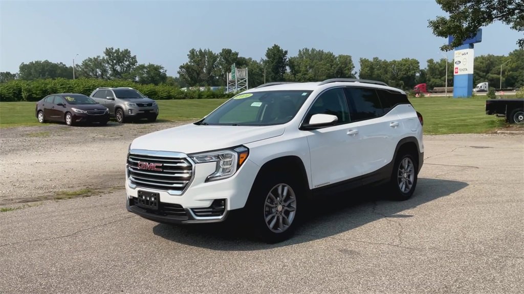 2024 Gmc Terrain SLT photo 3