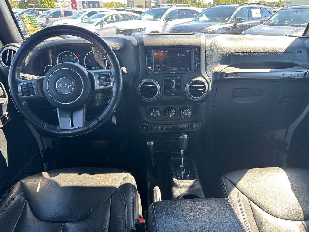 2018 Jeep Wrangler Unlimited Altitude photo 19