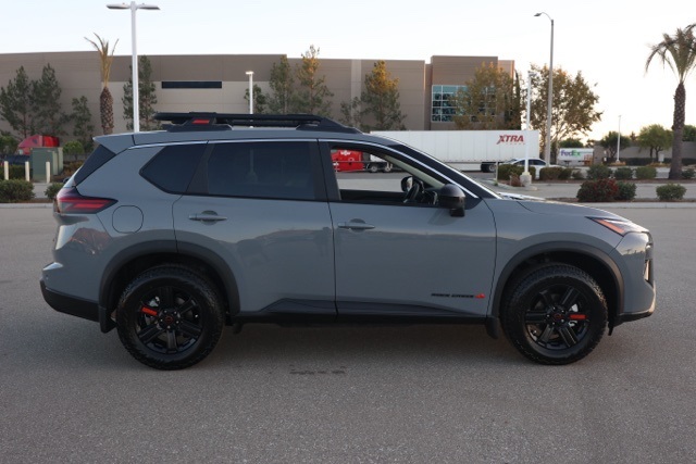 2026 Nissan Rogue SV photo 3
