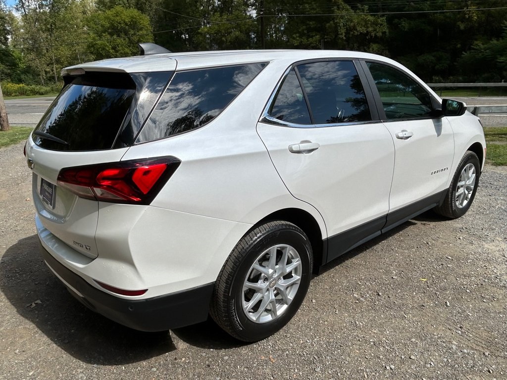 2022 Chevrolet Equinox LT photo 4