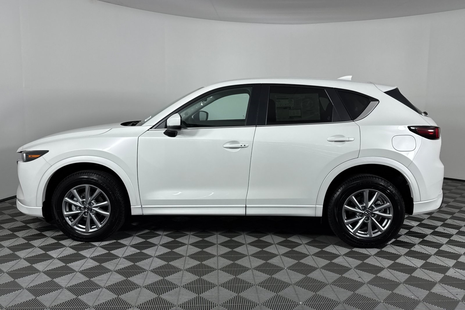2025 Mazda CX-5 2.5 Select photo 6
