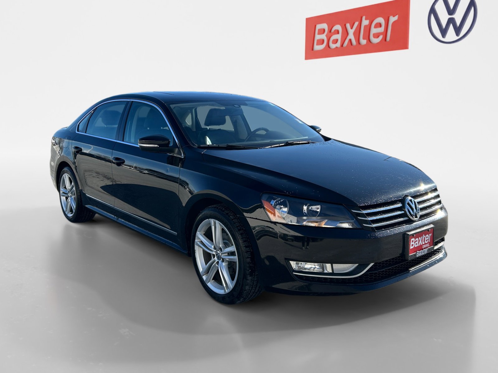 2015 Volkswagen Passat SE's photo