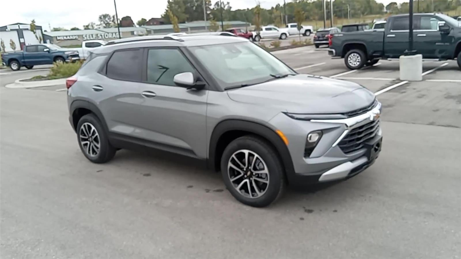 2026 Chevrolet Trailblazer LT photo 2