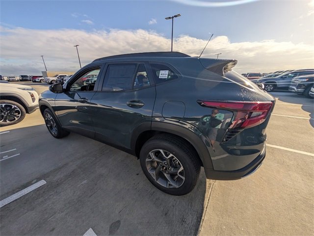 2026 Chevrolet Trax LT photo 10