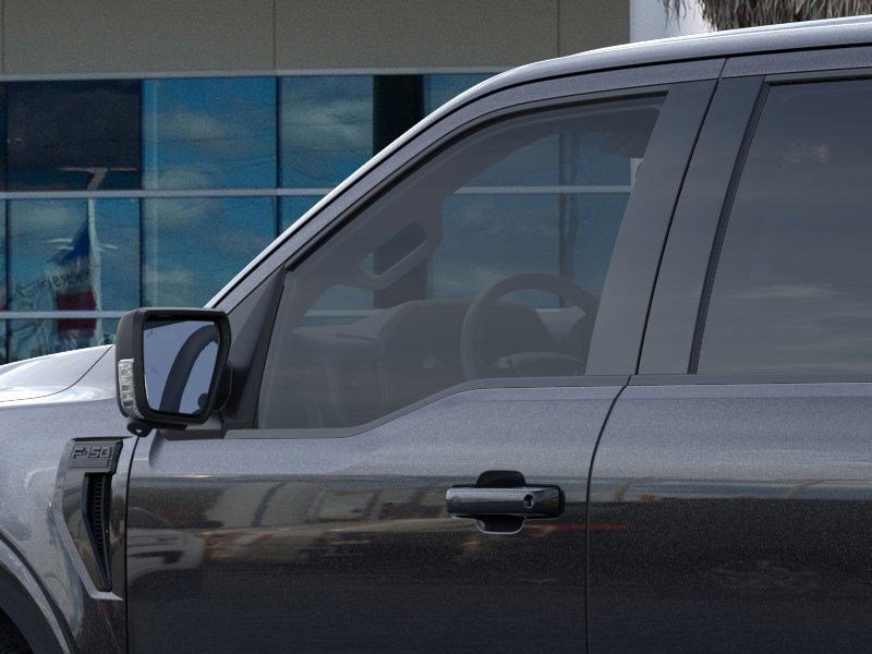 2025 Ford F-150 XLT photo 17