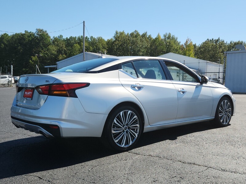 2023 Nissan Altima 2.5 SL photo 3