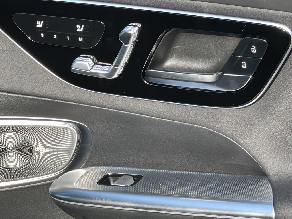 2025 Mercedes Benz GLC 350e 4MATIC photo 17