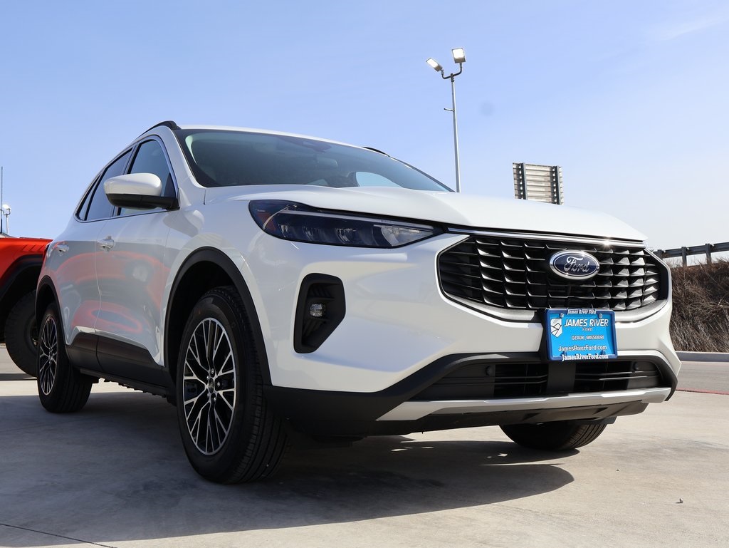 2025 Ford Escape Plug-In Hybrid photo 6