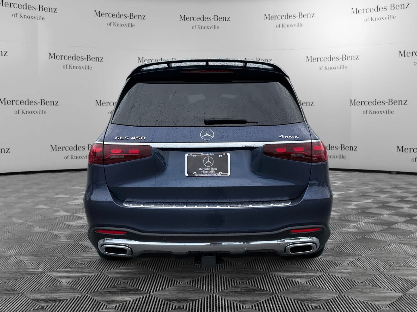 2025 Mercedes Benz GLS 450 4MATIC photo 4