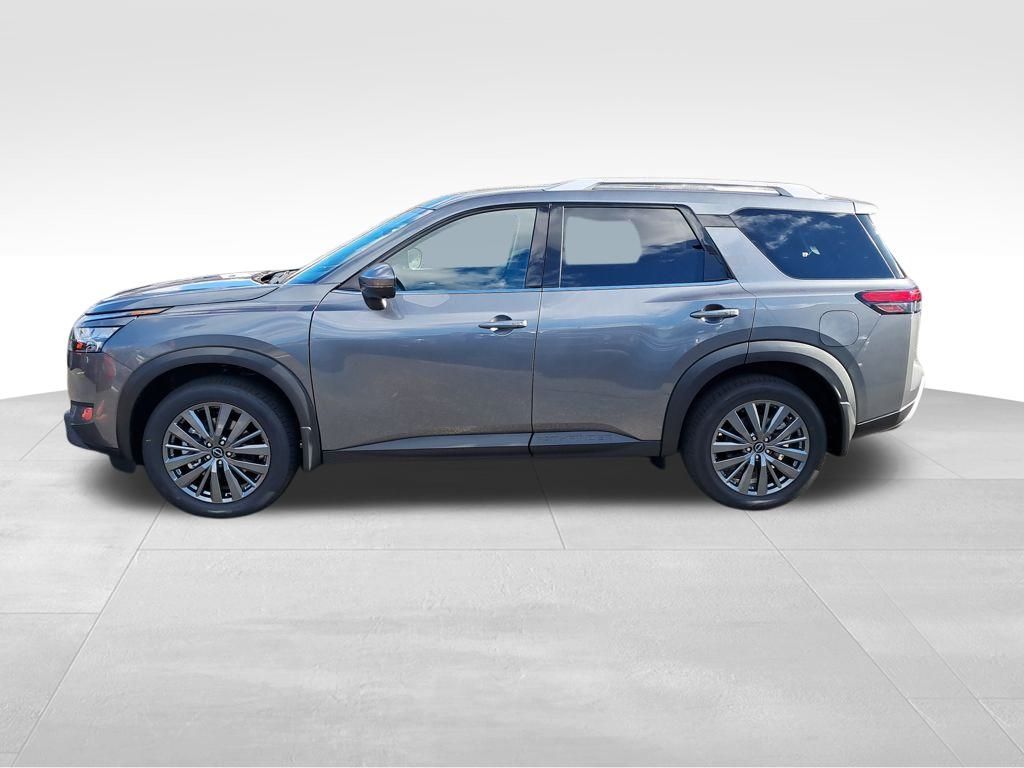 2025 Nissan Pathfinder SL photo 2