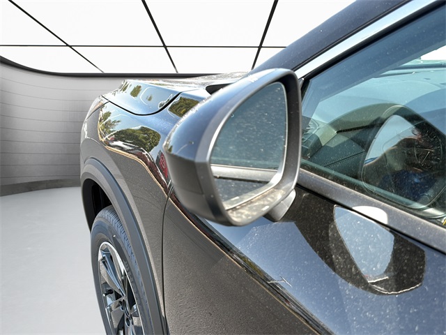 2026 Nissan Rogue SV photo 12