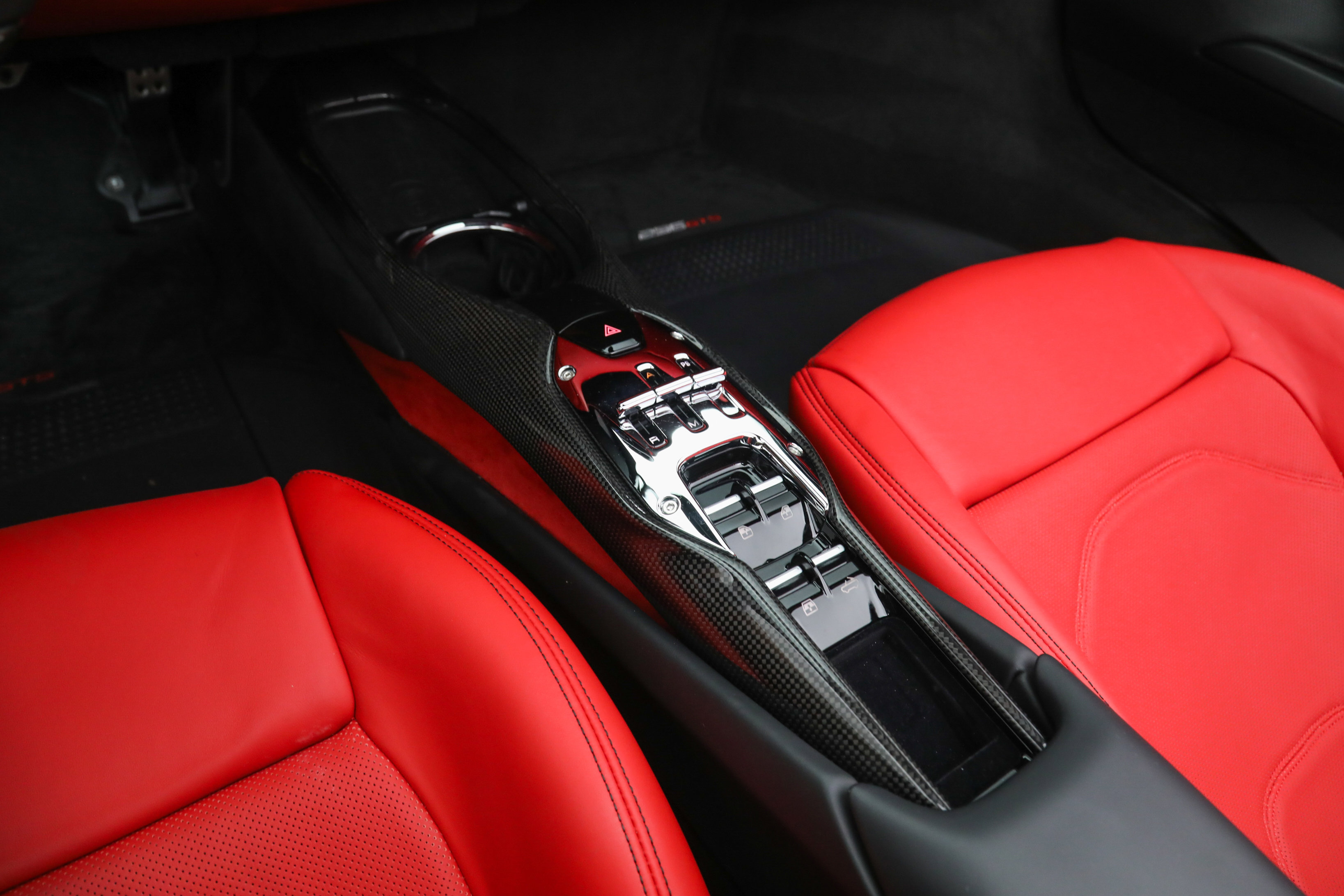 2024 Ferrari 296 GTS photo 29