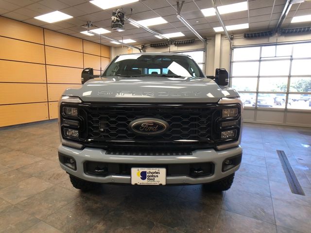 2026 Ford F-350 photo 2