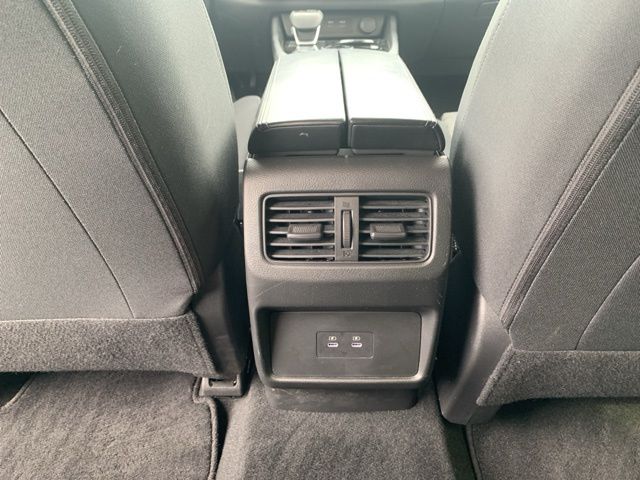 2024 Nissan Rogue SV photo 22