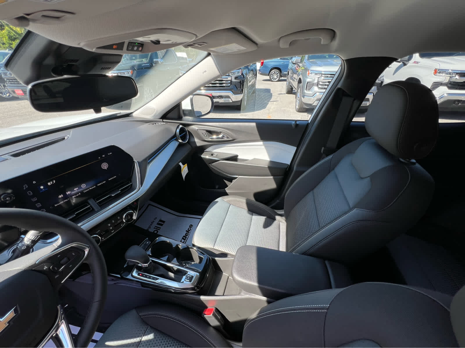 2025 Chevrolet Trax photo 12