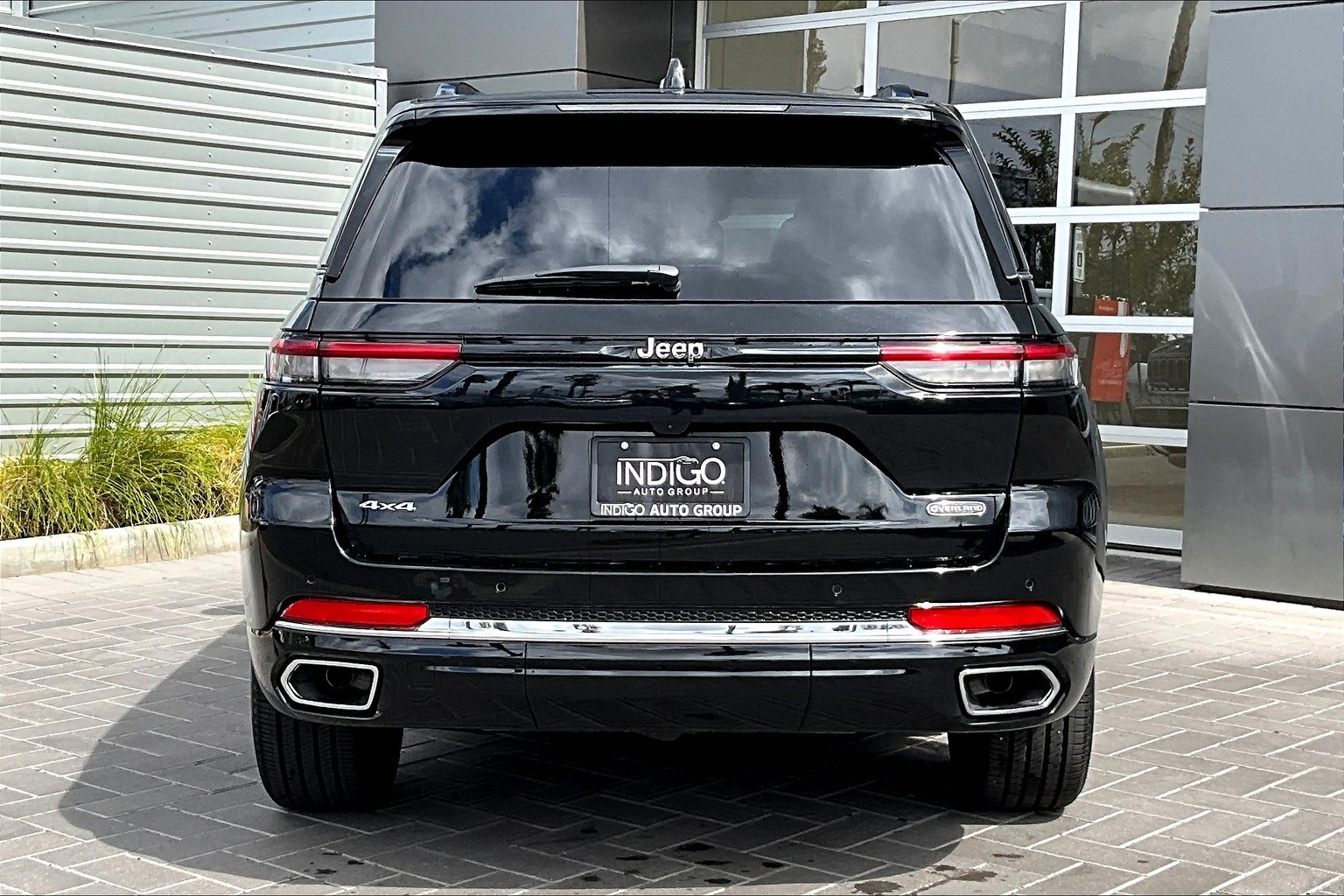 2022 Jeep Grand Cherokee Overland photo 4