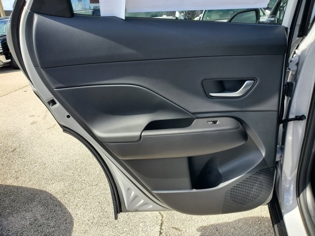 2026 Hyundai Kona SEL photo 9