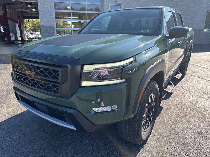 2023 Nissan Frontier PRO-4X Crew Cab photo 7
