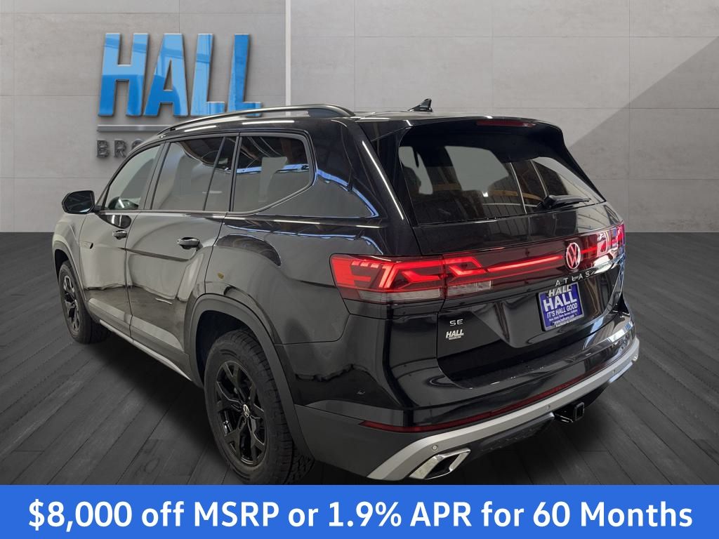 2025 Volkswagen Atlas Peak Edition SE photo 3