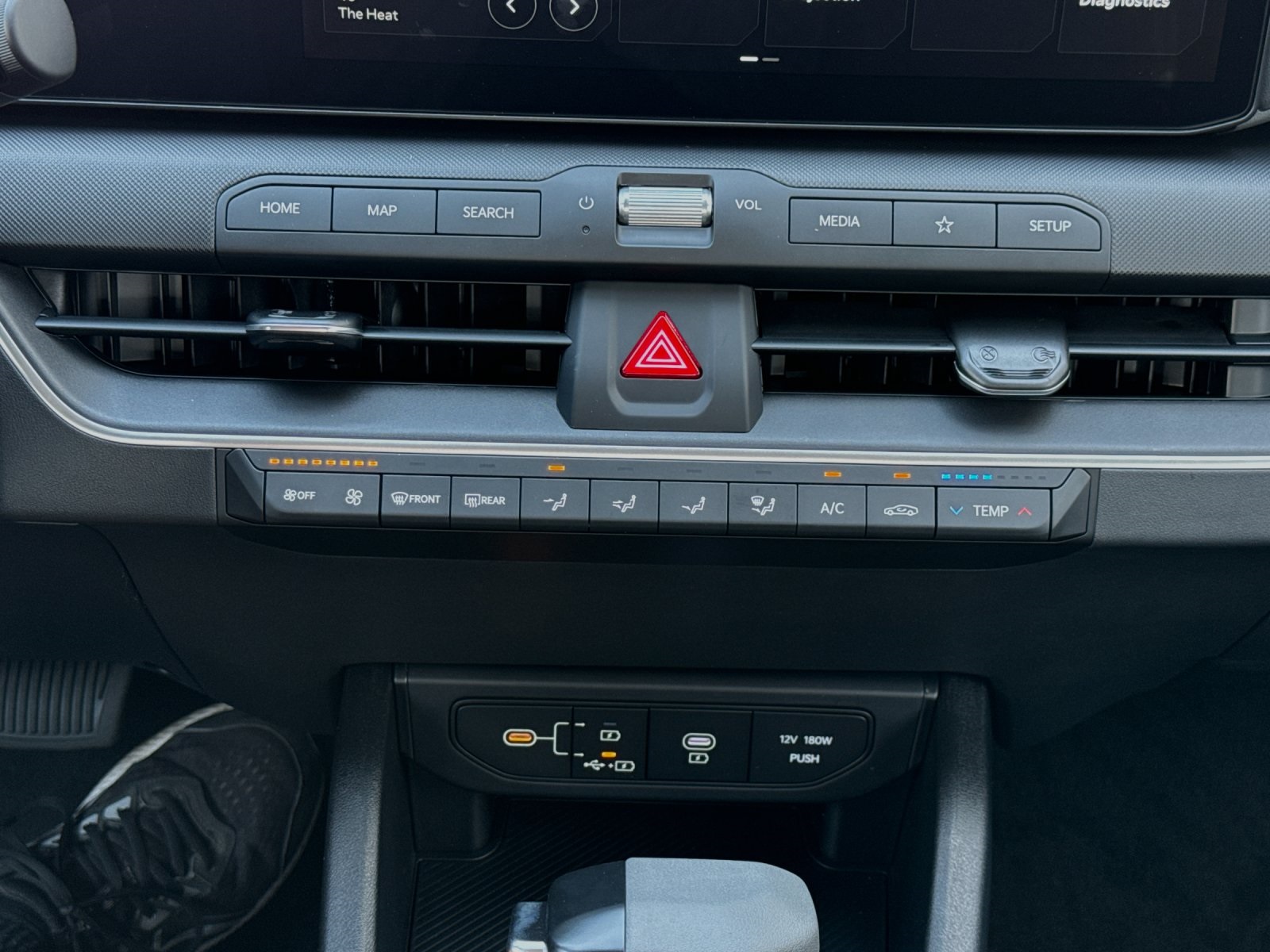 2025 Kia K4 LXS photo 19