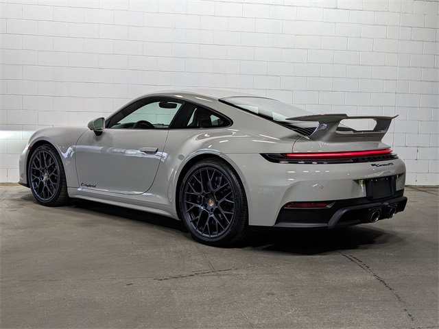 2025 Porsche 911 GTS photo 3