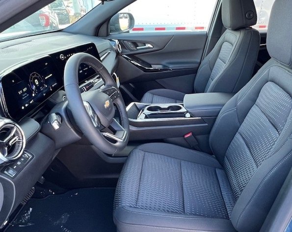 2026 Chevrolet Equinox LT photo 13