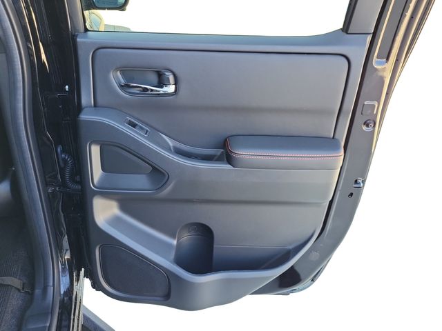 2025 Nissan Frontier PRO-4X photo 17
