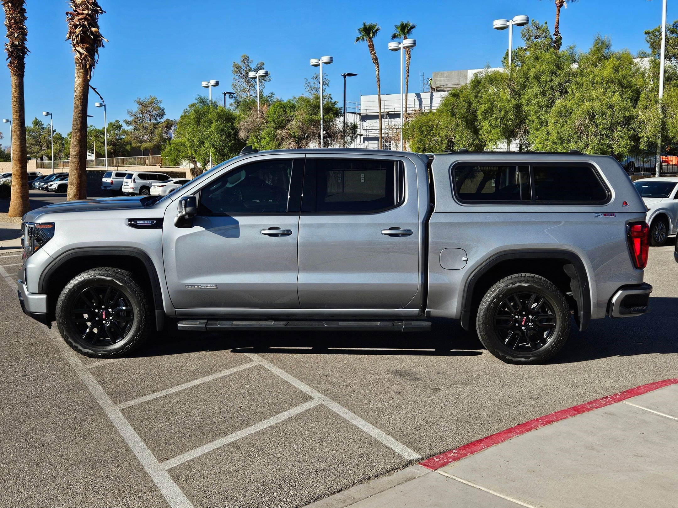 2024 Gmc Sierra 1500 Elevation photo 2